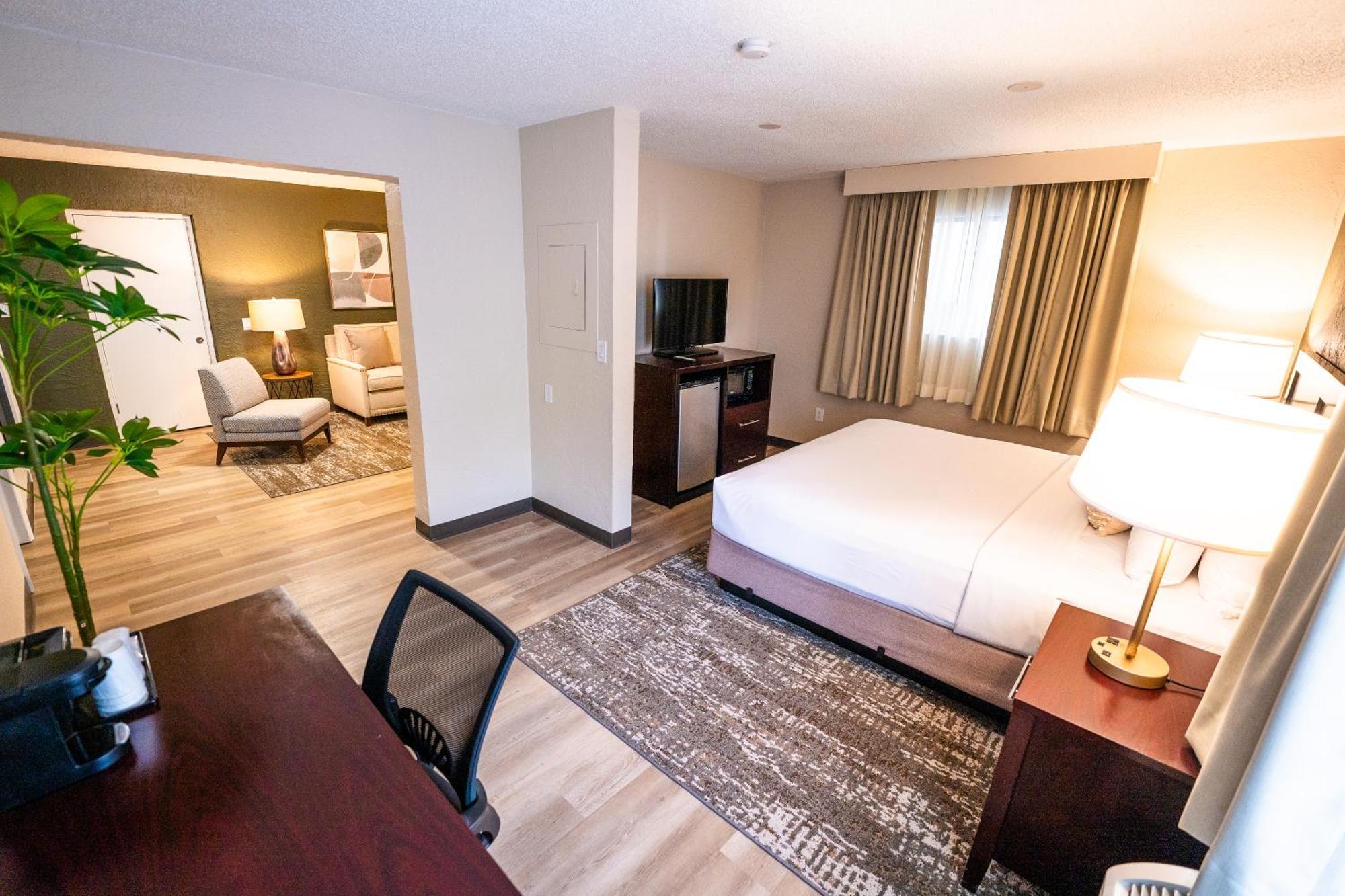 Mai Hana Hotel- Intl Drive, Trademark Collection By Wyndham Williamsburg Bagian luar foto
