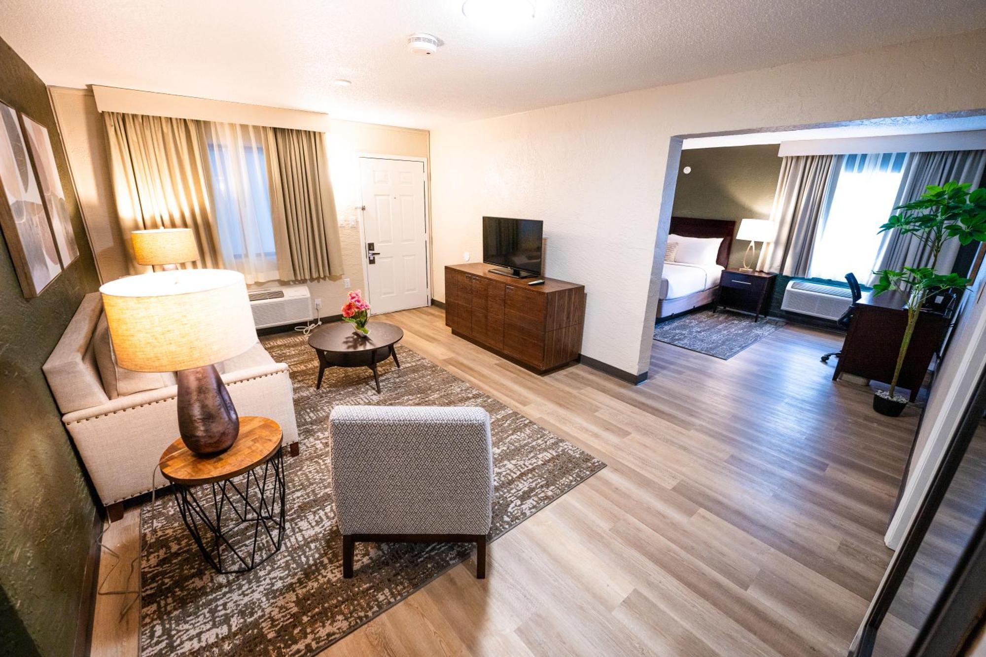 Mai Hana Hotel- Intl Drive, Trademark Collection By Wyndham Williamsburg Bagian luar foto