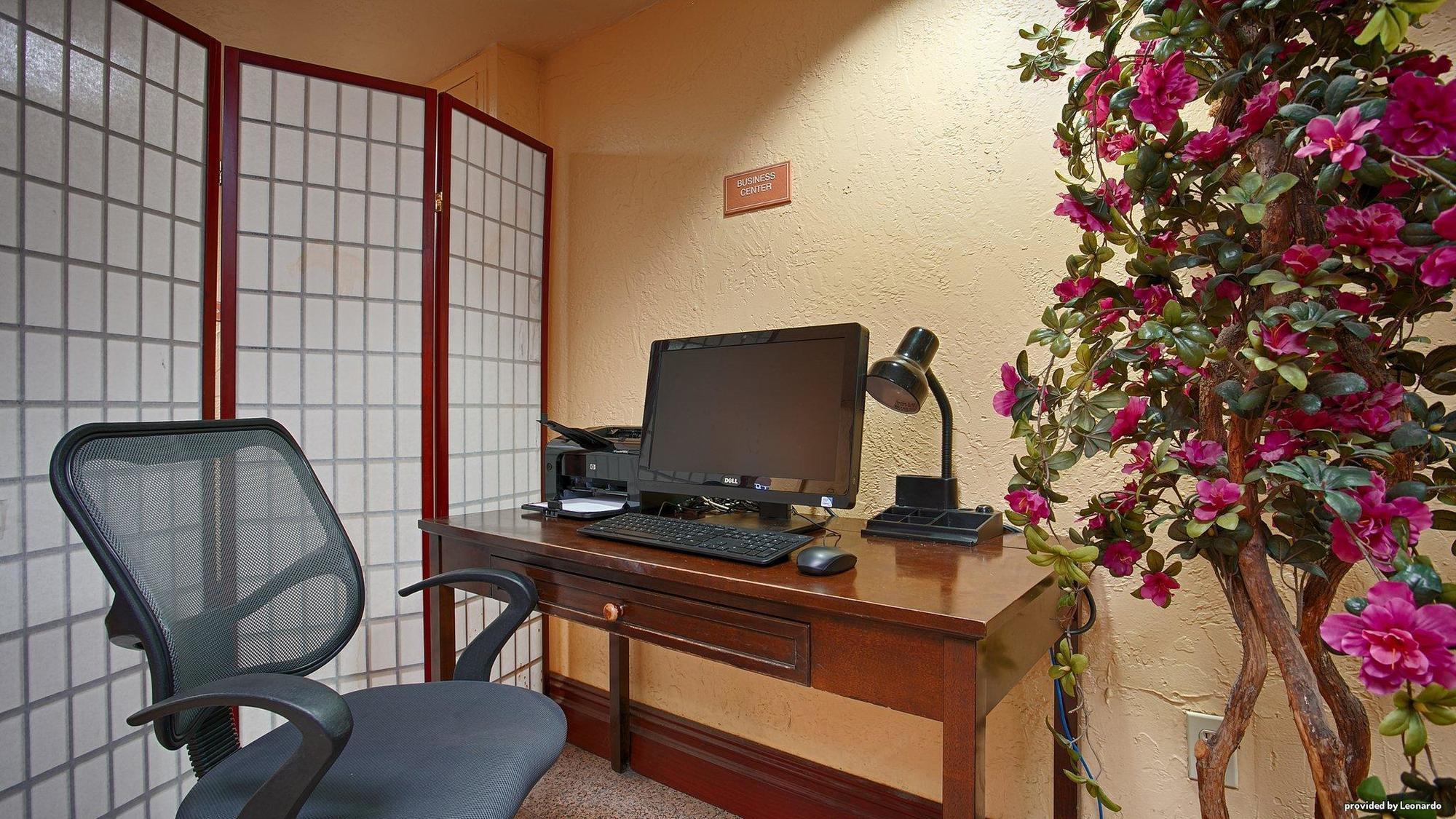 Mai Hana Hotel- Intl Drive, Trademark Collection By Wyndham Williamsburg Bagian luar foto