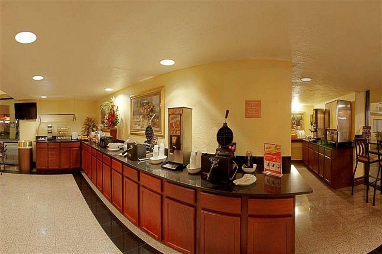 Mai Hana Hotel- Intl Drive, Trademark Collection By Wyndham Williamsburg Bagian luar foto